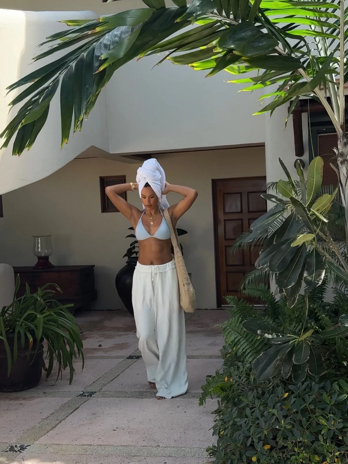 Vacay snaps in a few different new styles 🌴🐚