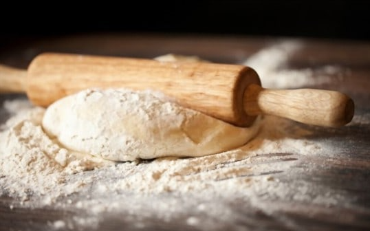 rolling pin and dough.png