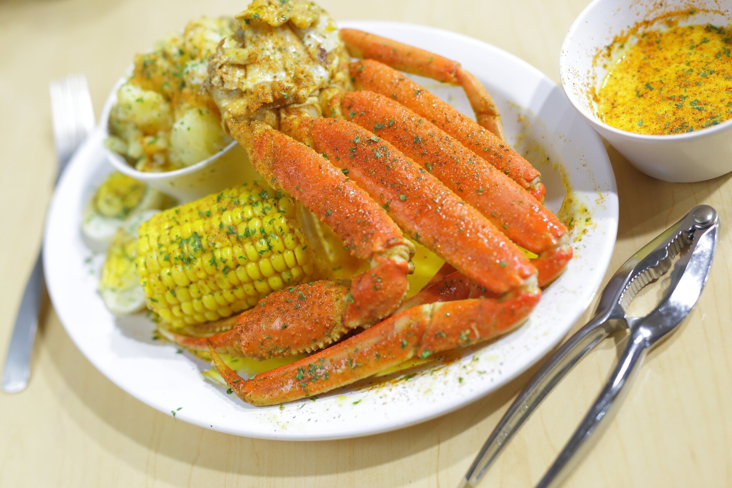 CRAB LEG DINNER