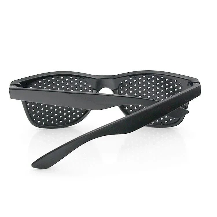 vision-correction-pinhole-glasses-688608.jpg