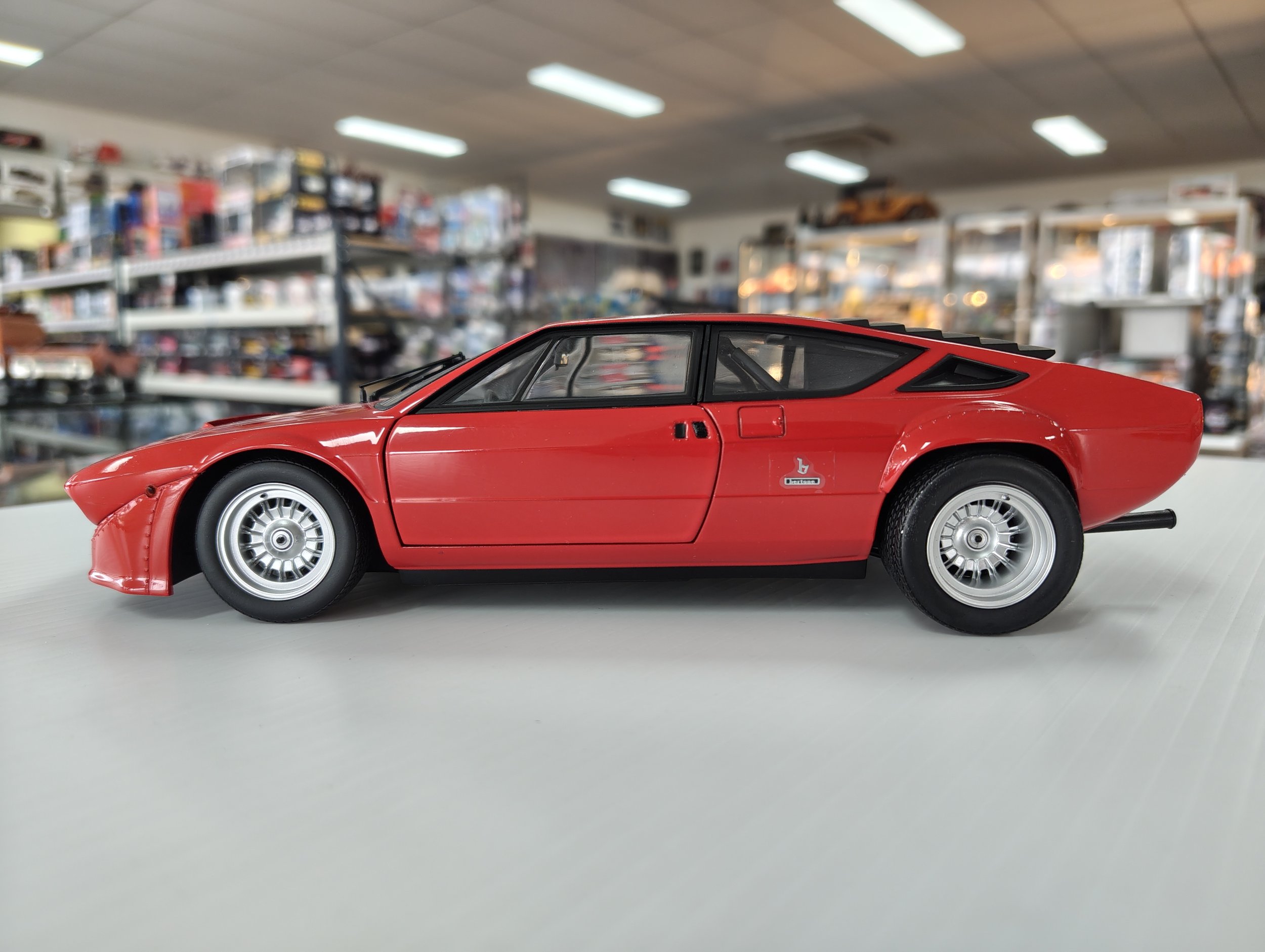 Lamborghini Urraco Rally - 1:18 Diecast