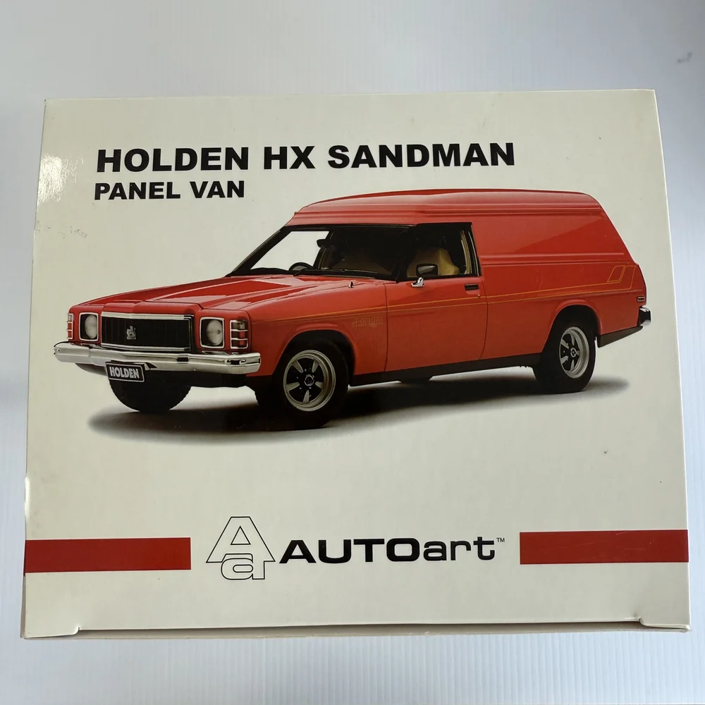 ミニカー Holden HX Sandman Utility 1:18 Holden HX Sandman Ute - 1/18 Scale Diecast - YouTube