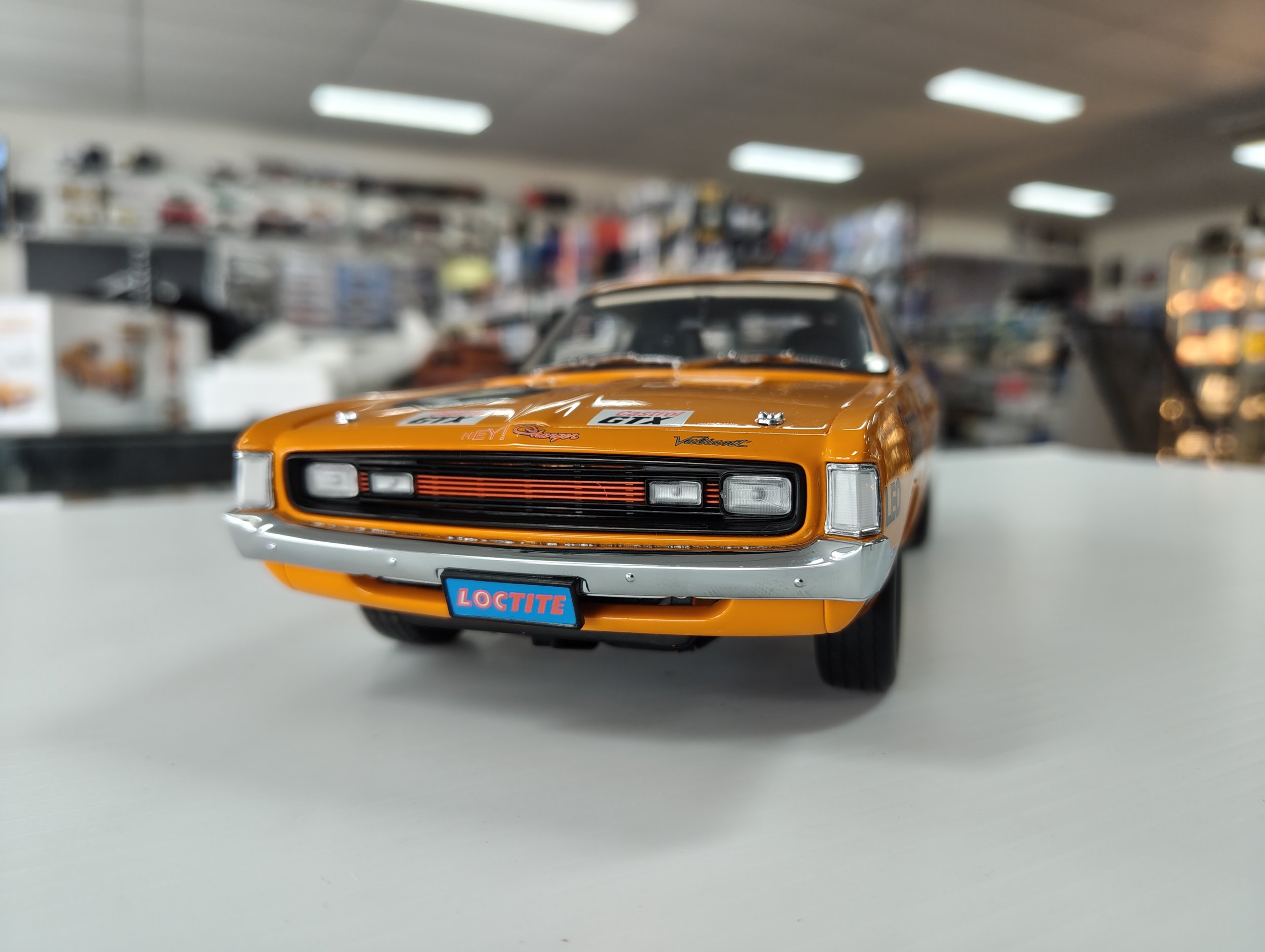 E49 Charger - Leo Geoghegan 1972 Bathurst - Classic Carlectables 1:18