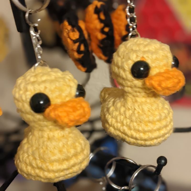 Duck_KEYCHAIN_Honey.jpg