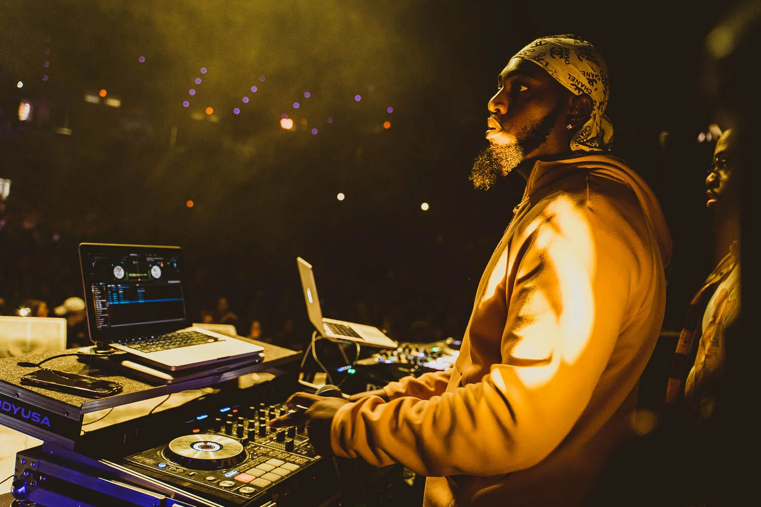 2019_10_06_KikiVassilakis_DJSiroc_TUCenter_sm (6 of 7).jpg