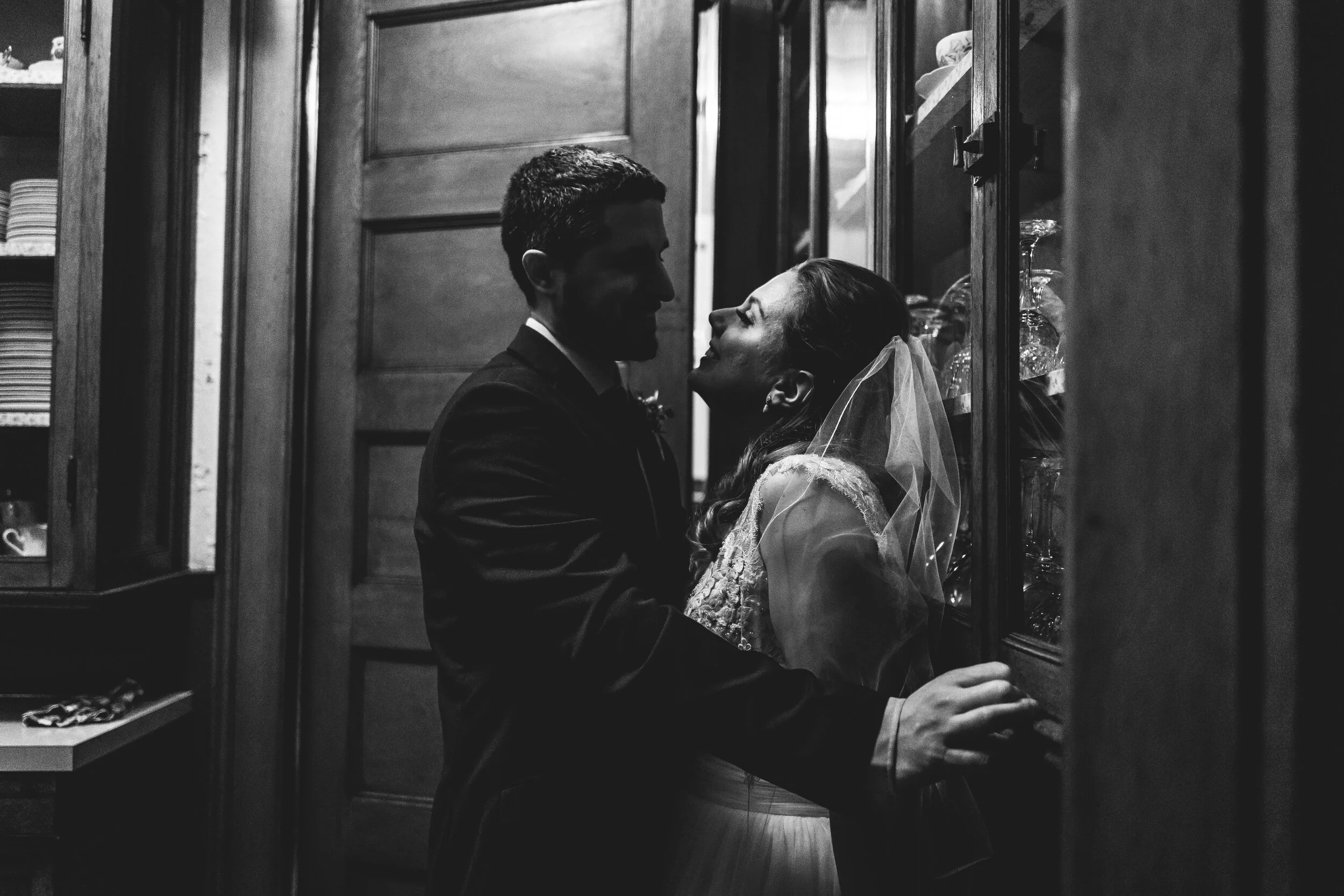 KikiVassilakis-Lisa&Andy-BW01-lg (11 of 56).jpg