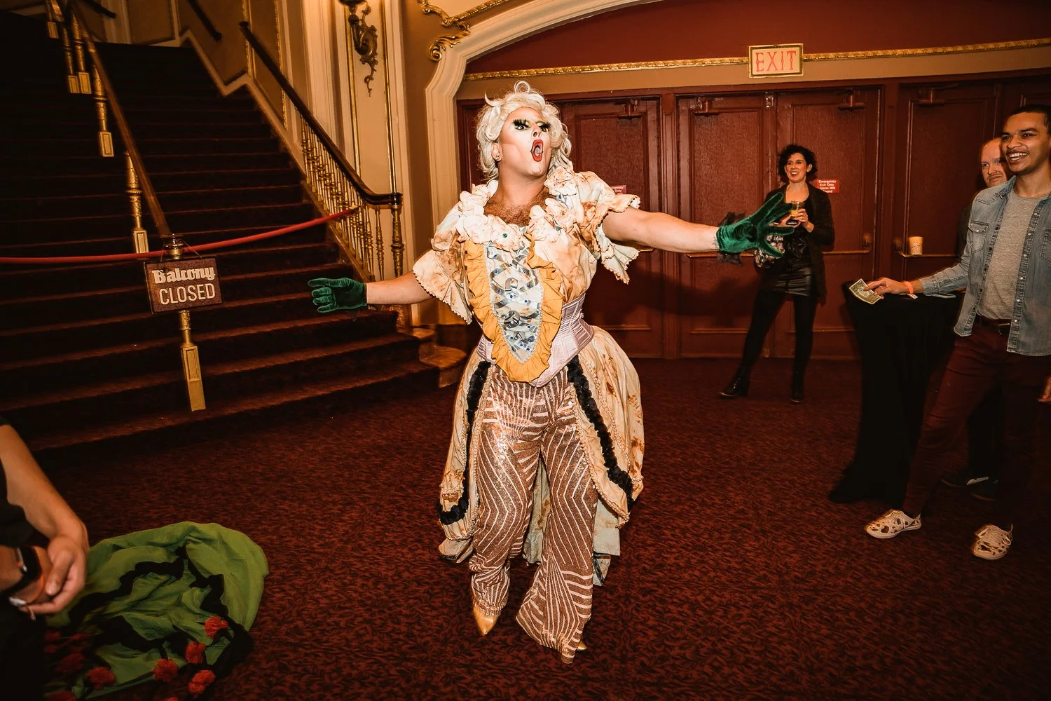 2021_11_14_KikiVassilakis_UTICAQueen_sm (52 of 91).jpg