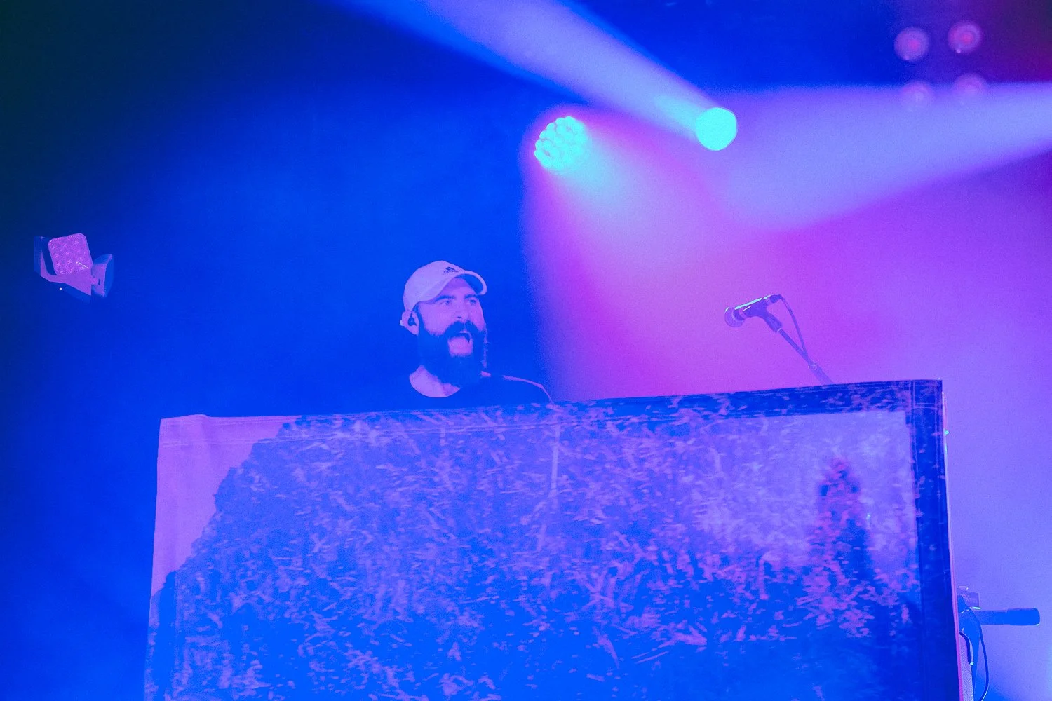 2022_06_02_KikiVassilakis_NewFoundGlory_sm (22 of 86).jpg