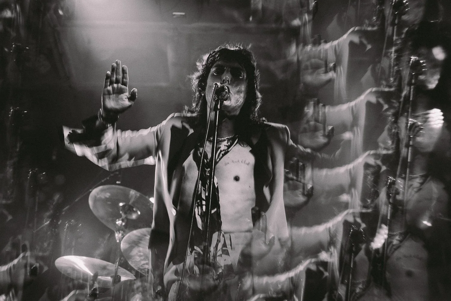 2021_10_12_KikiVassilakis_TheStruts_sm (31 of 66).jpg