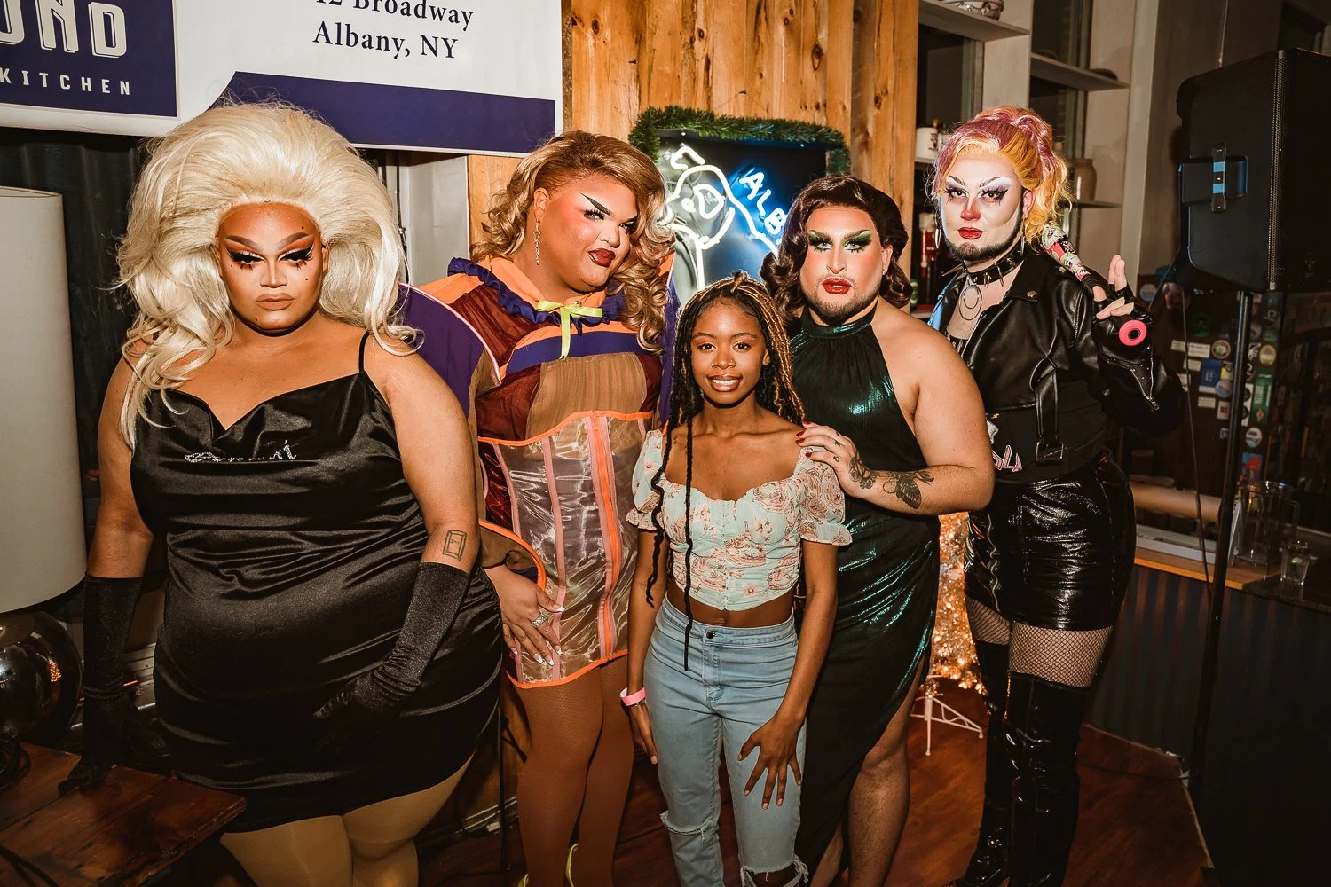 2021_12_10_KikiVassilakis_KandyMuse_meetandgreet_sm (12 of 36).jpg