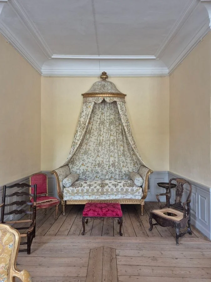 VISNINGAR - SVARTSJÖ SLOTT OCH PARK