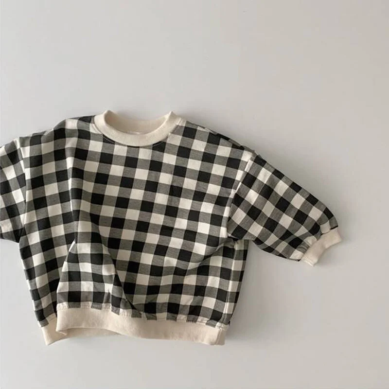 CHECK SWEATSHIRT IN BLACK AND WHITE