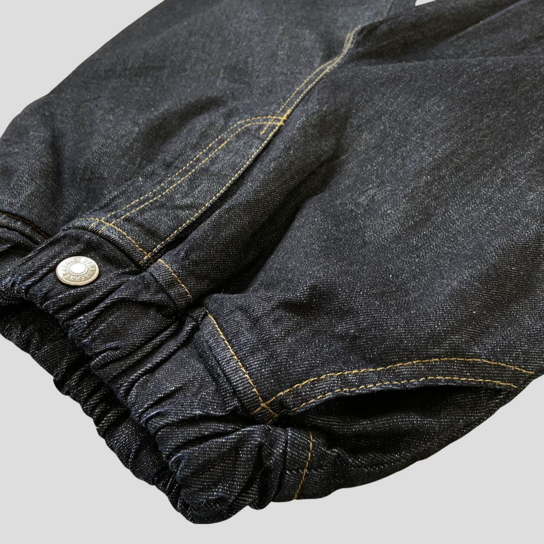 2BAD2E2E-0420-44F7-AE72-B0052DA97C50