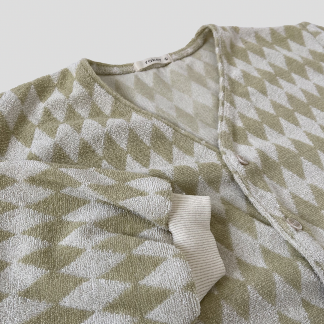 DE87D2BF-B739-4A13-8EEC-181C5D4DF6BA