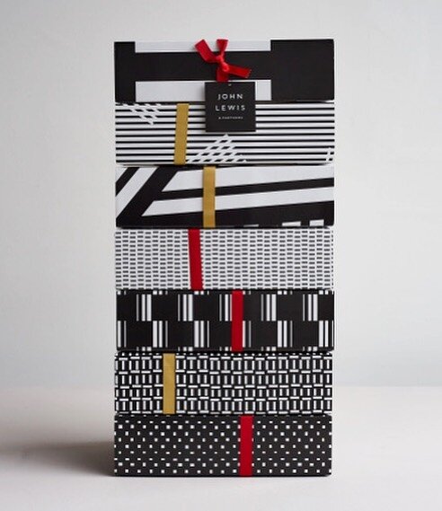 One of our favourite projects for @johnlewis - Brand patterns. Used throughout the store, in shop windows, on products and packaging. ⚪️⬛️🔳⚫️◻️

📷 @sarahvictoriabates
.
#graphicart #patterndesign #graphicdesign #graphicidentity