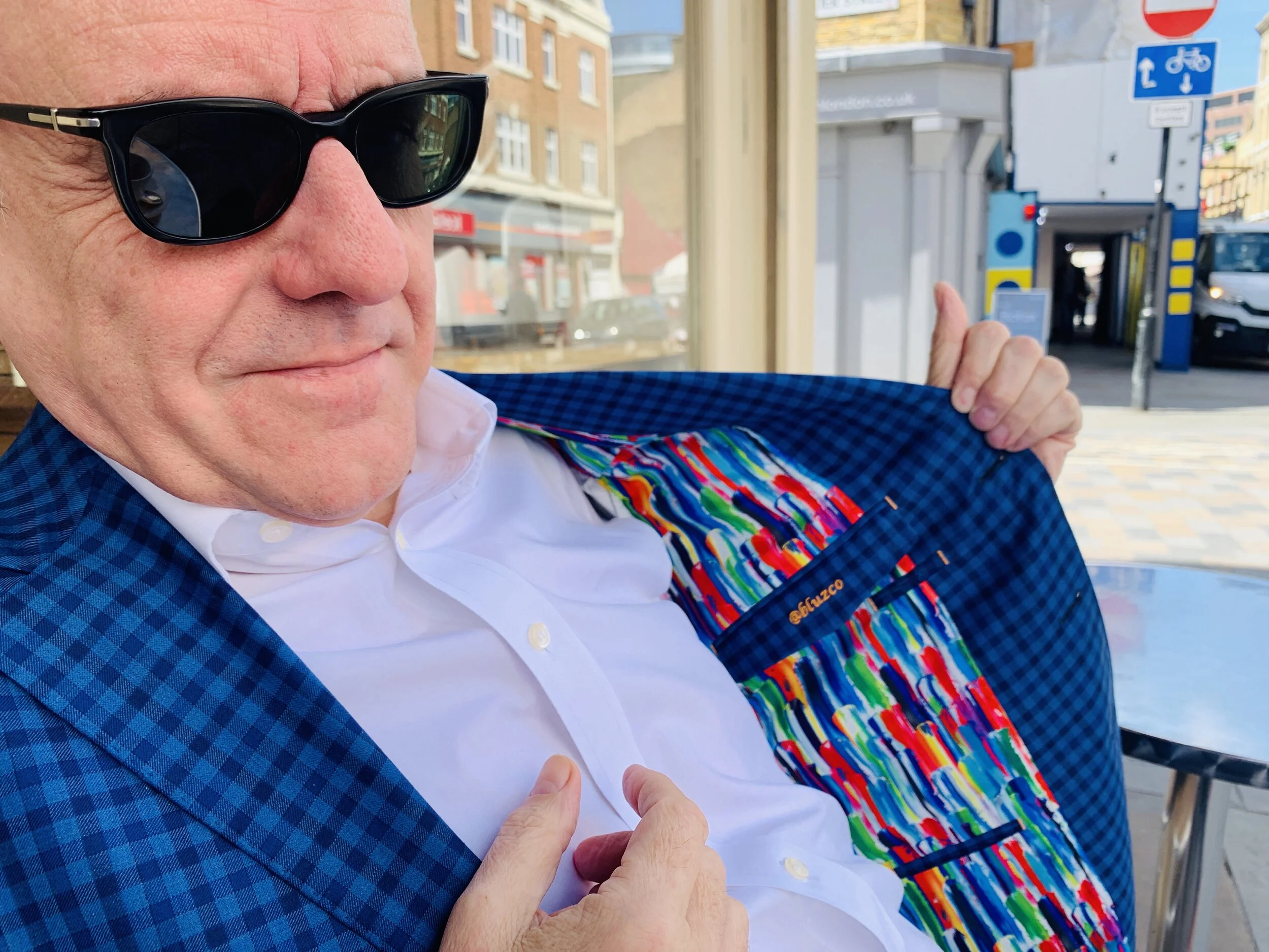 Roberto Revilla London Bespoke Suits, Bespoke Shirts and Smart Casual Wear.  Bespoke Jeans & Bespoke Polo Shirts.