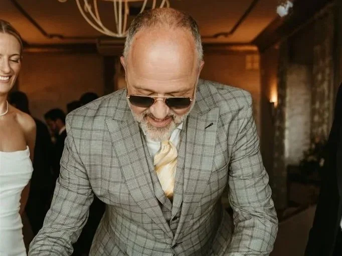 What Does A Bespoke Tailor Do For Busy Professionals?