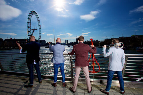 Stringfever Hungerford Bridge resized.jpg