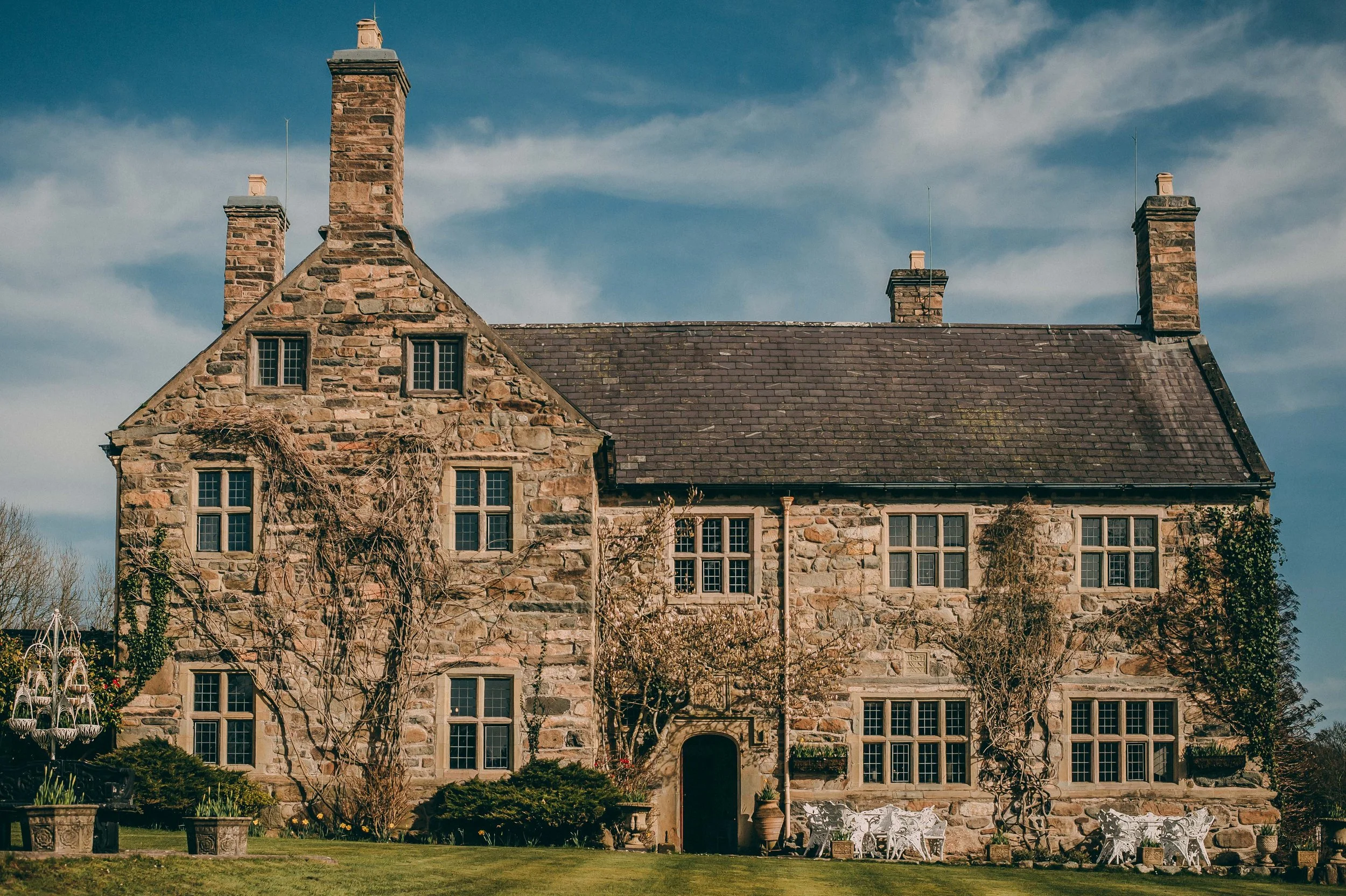 031-TALHENBONT HALL PHOTO CREDIT LOVECLIC PHOTOGRPAHY.jpg