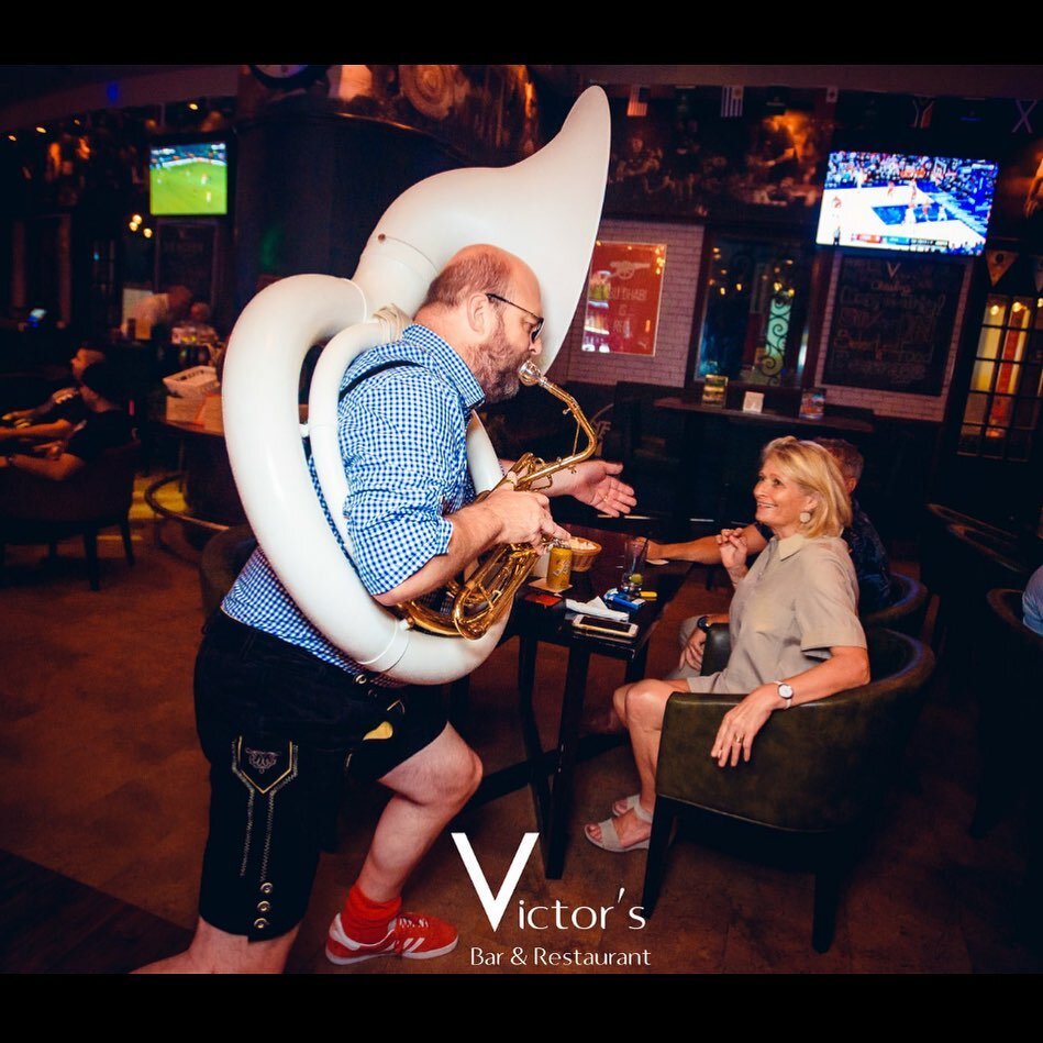 #bavariancamels Sousaphone player Kevin showing his romantic side while playing Angels!!! #bavariancamels #i❤️bavariancamels #rockandrollbrassgroup #oktoberfest2019 #oktoberfestuae @oktoberfest.ae #uaepartyband #bookusforyournextevent #dubaiperformer