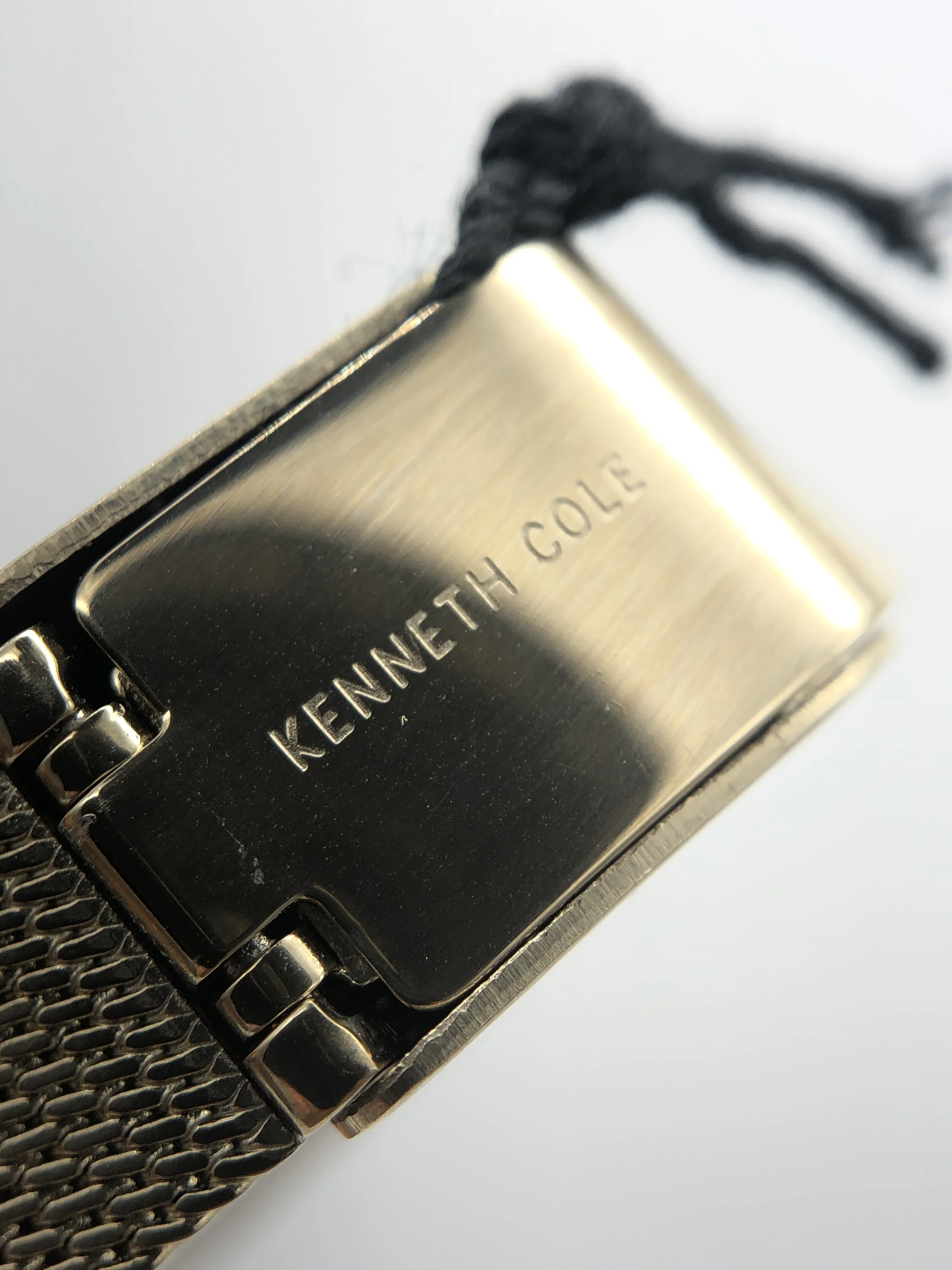 16180EA1-5E64-4DED-BFC1-5D9937670284