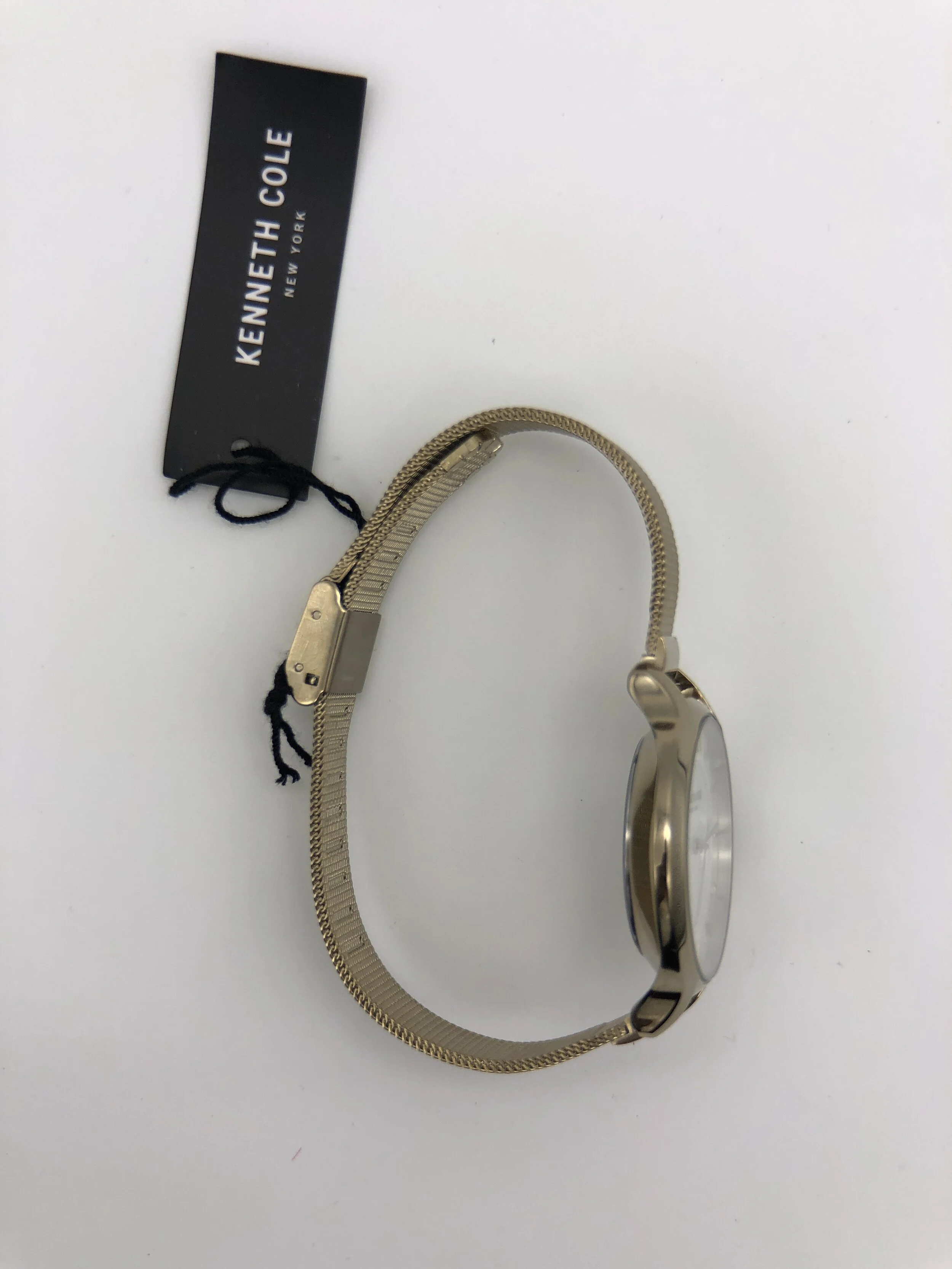 BBD96314-8403-4AA5-97AF-42AEE37EE040