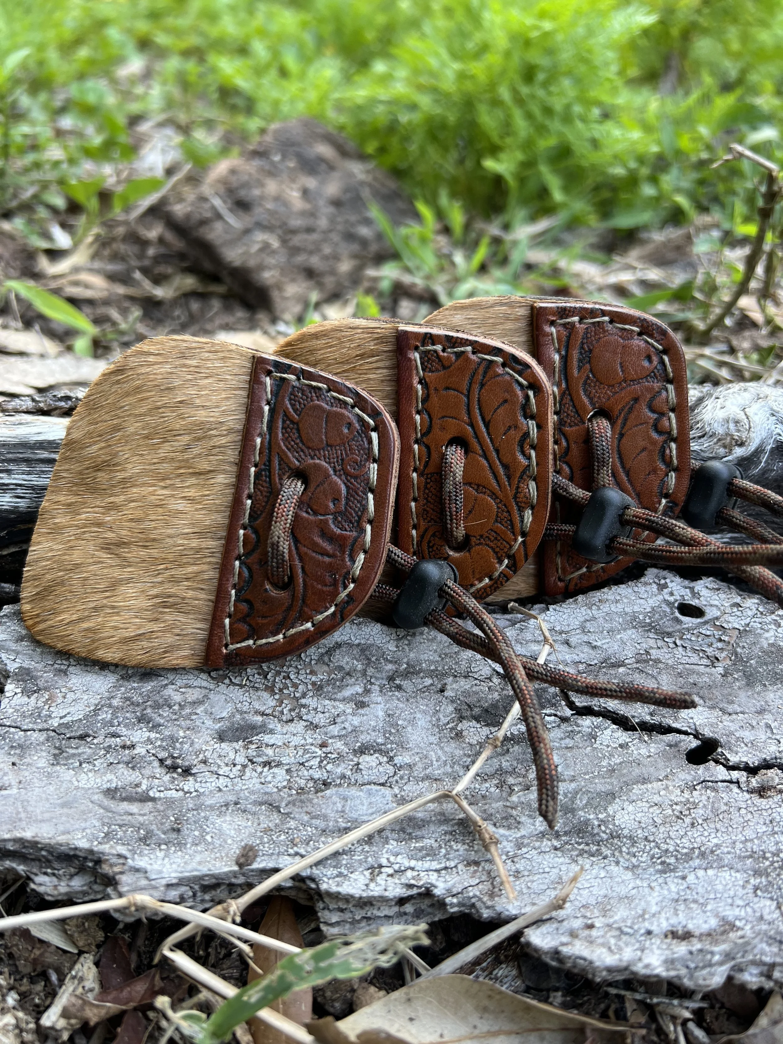 Calf Hair Archery Shooting Tab- Oak Leaves