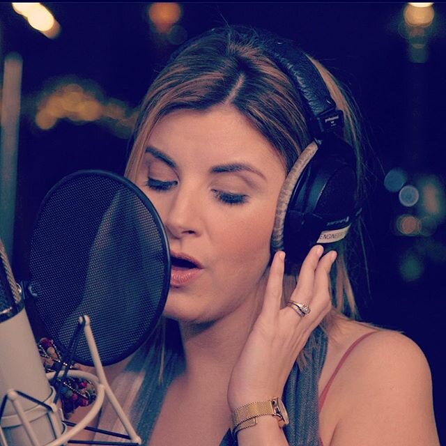 Big thanks to @utatsessions for the wonderful shoutout! We can&rsquo;t wait to share some of the wonderful sessions we recorded in partnership with Whispering Bob&rsquo;s &lsquo;Under The Apple Tree&rsquo; gang. STAY TUNED FOR MORE INFO. New Music fr