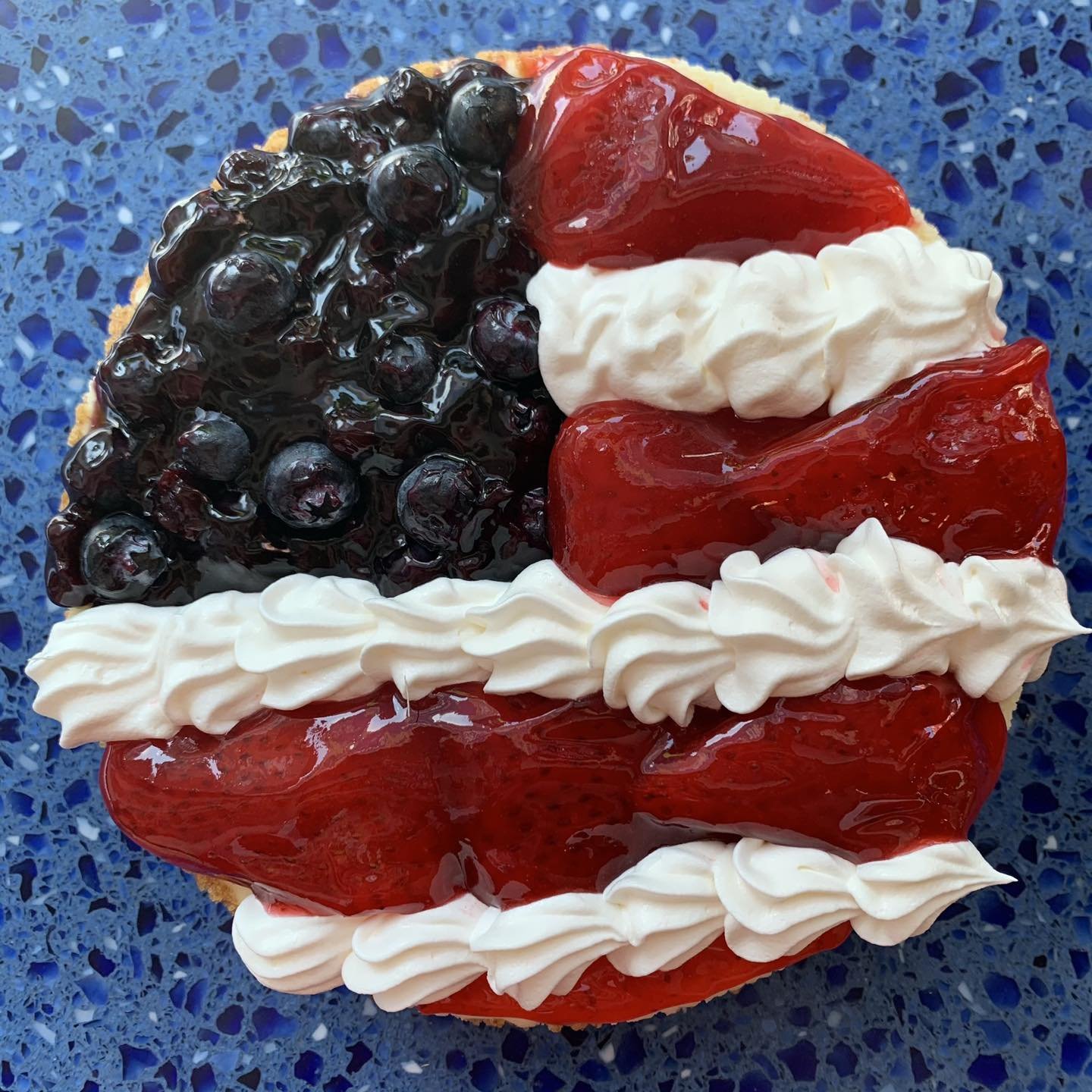 Who is gearing up for Memorial Day Weekend?! 🙋🏼&zwj;♀️🙋🏼&zwj;♀️ 

We will be CLOSED Monday, May 27th. We hope to see you before (and after) then! 

https://linktr.ee/eileenscheesecake