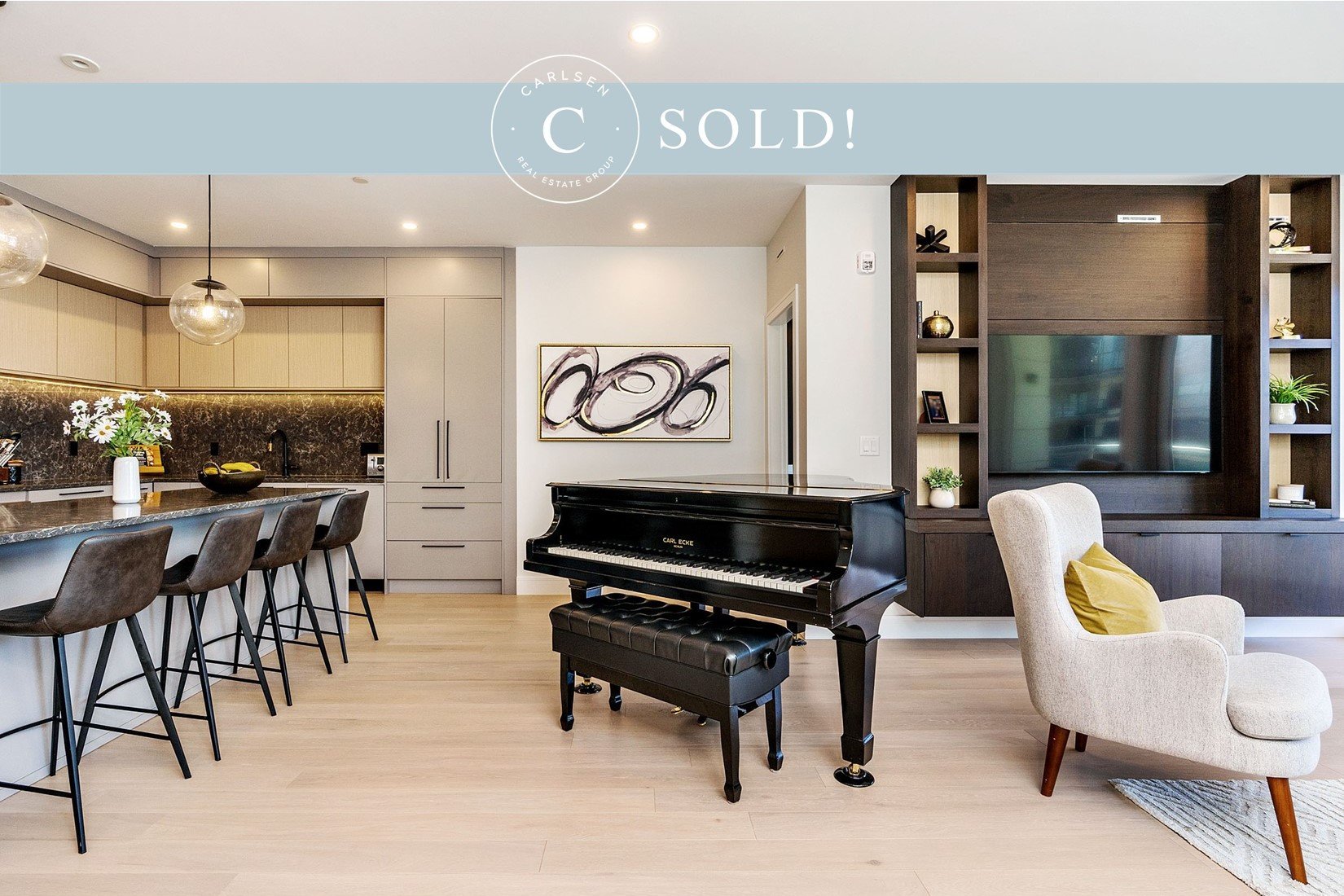 SOLD | $919,900 | 302 - 20416 Park Avenue, Langley