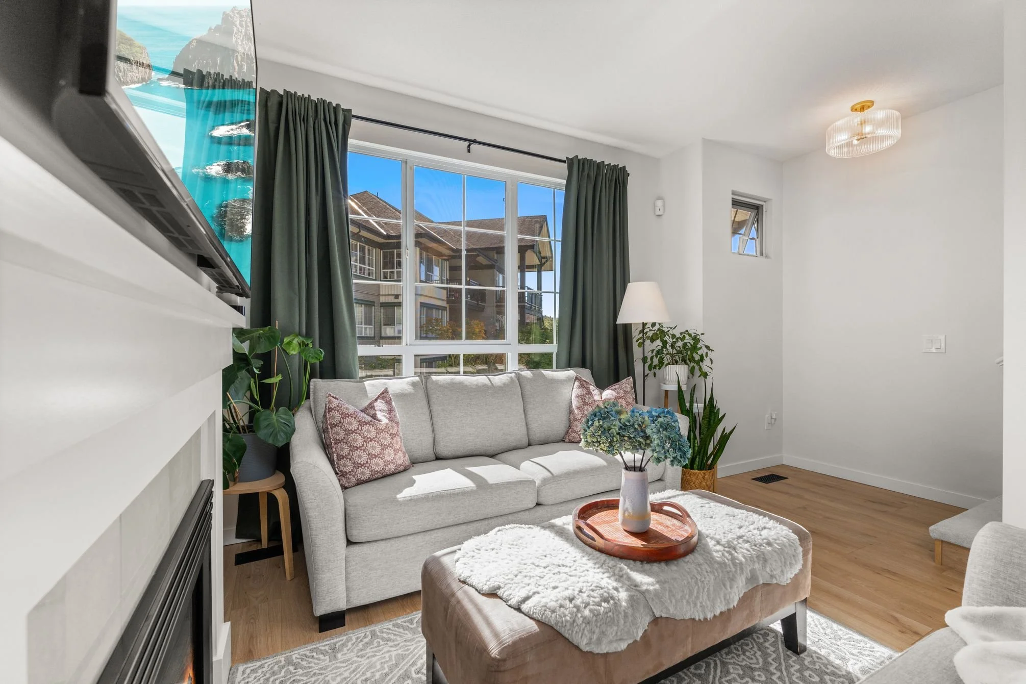 53 9088 Halston Court Burnaby 07.jpg