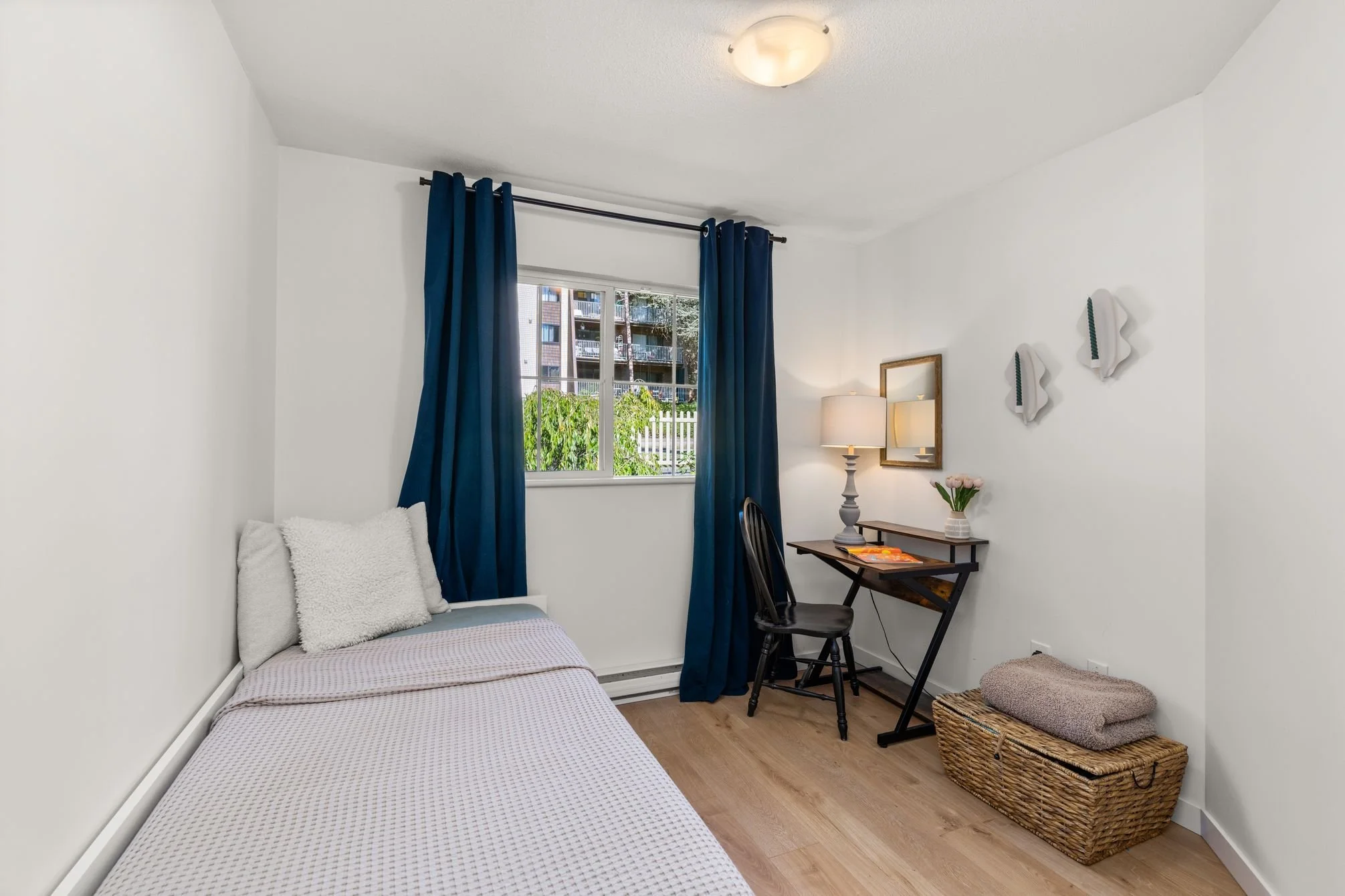 53 9088 Halston Court Burnaby 16.jpg