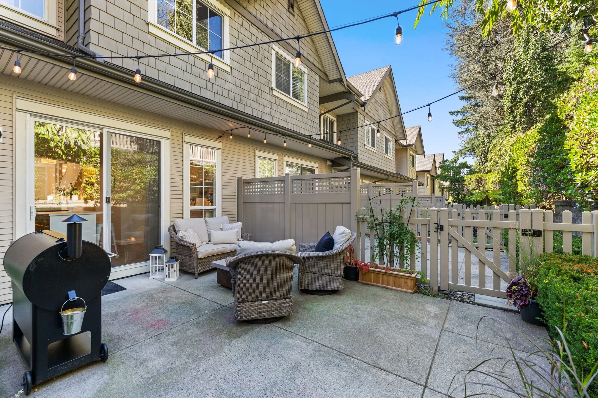 53 9088 Halston Court Burnaby 29.jpg