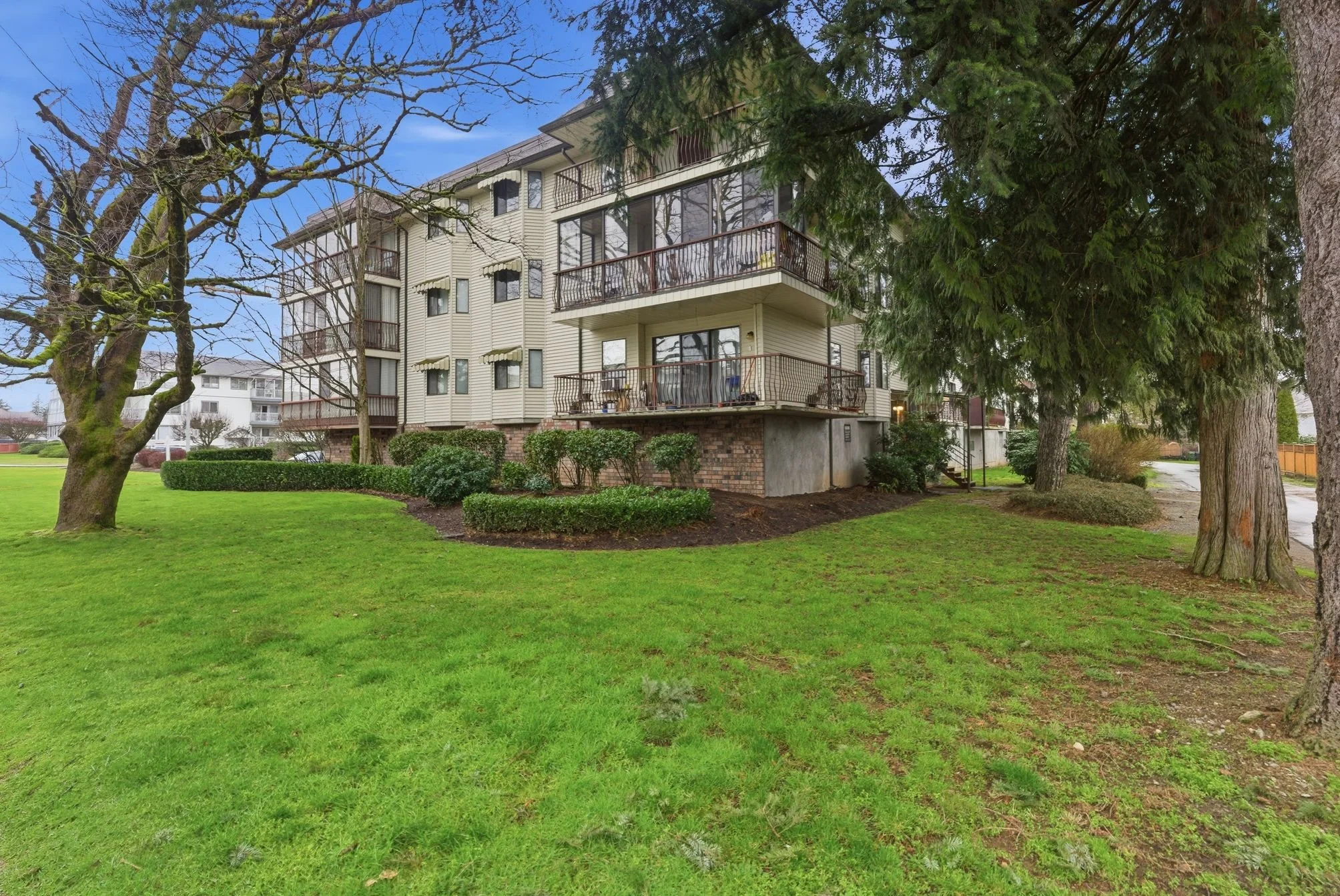 2026.02.09 311 2414 Church St Abbotsford25.jpg