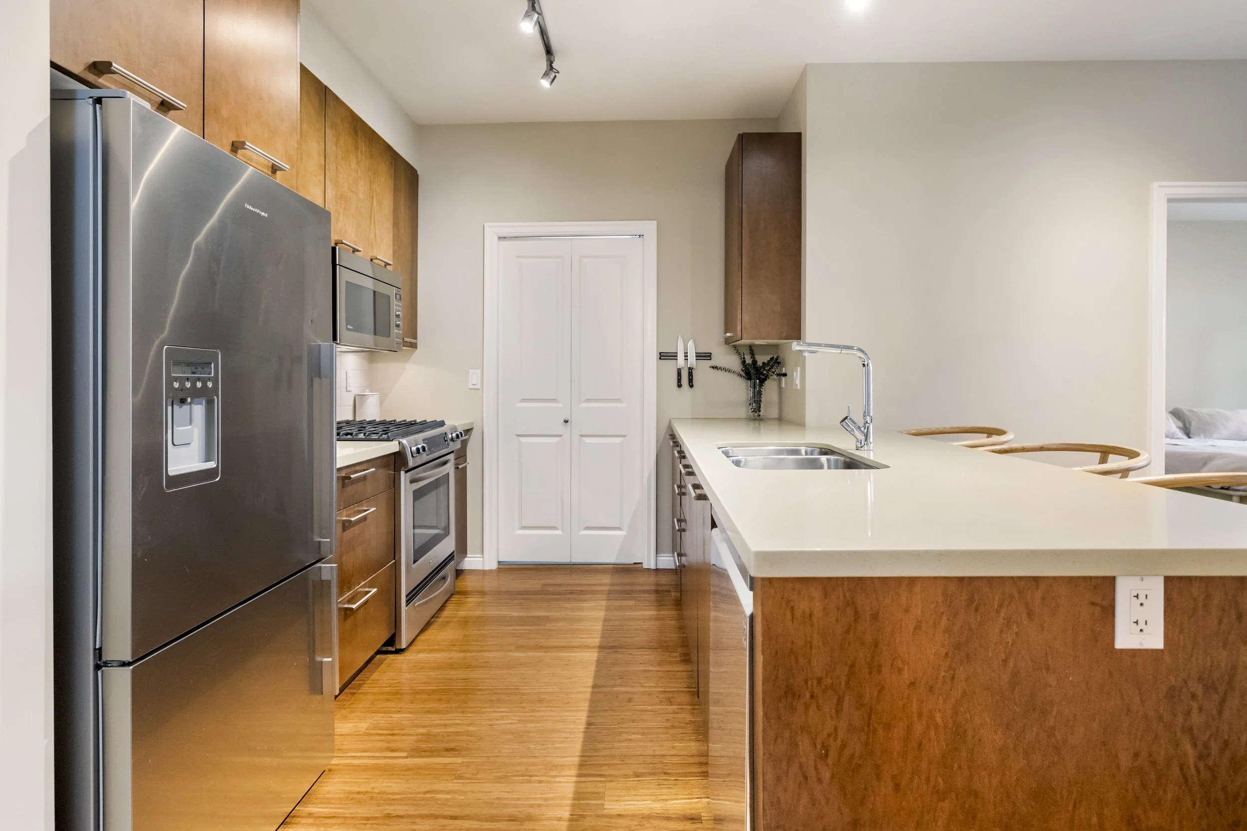 205 Tucker McClean 111 3355 Rosemary Heights Drive Surrey13.jpg