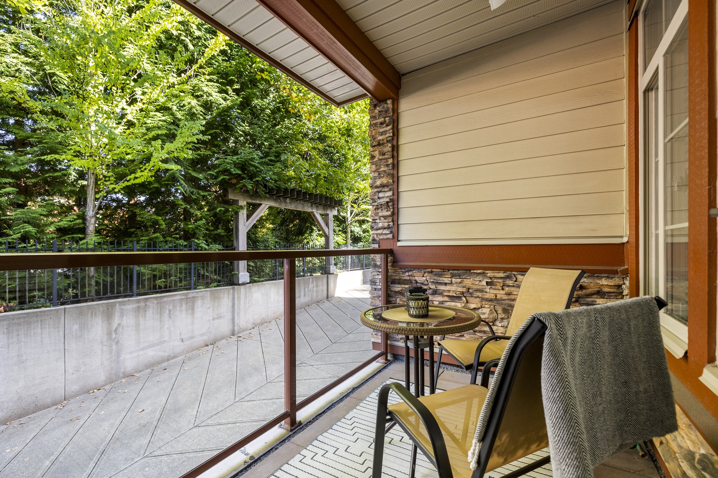 205 Tucker McClean 111 3355 Rosemary Heights Drive Surrey24.jpg