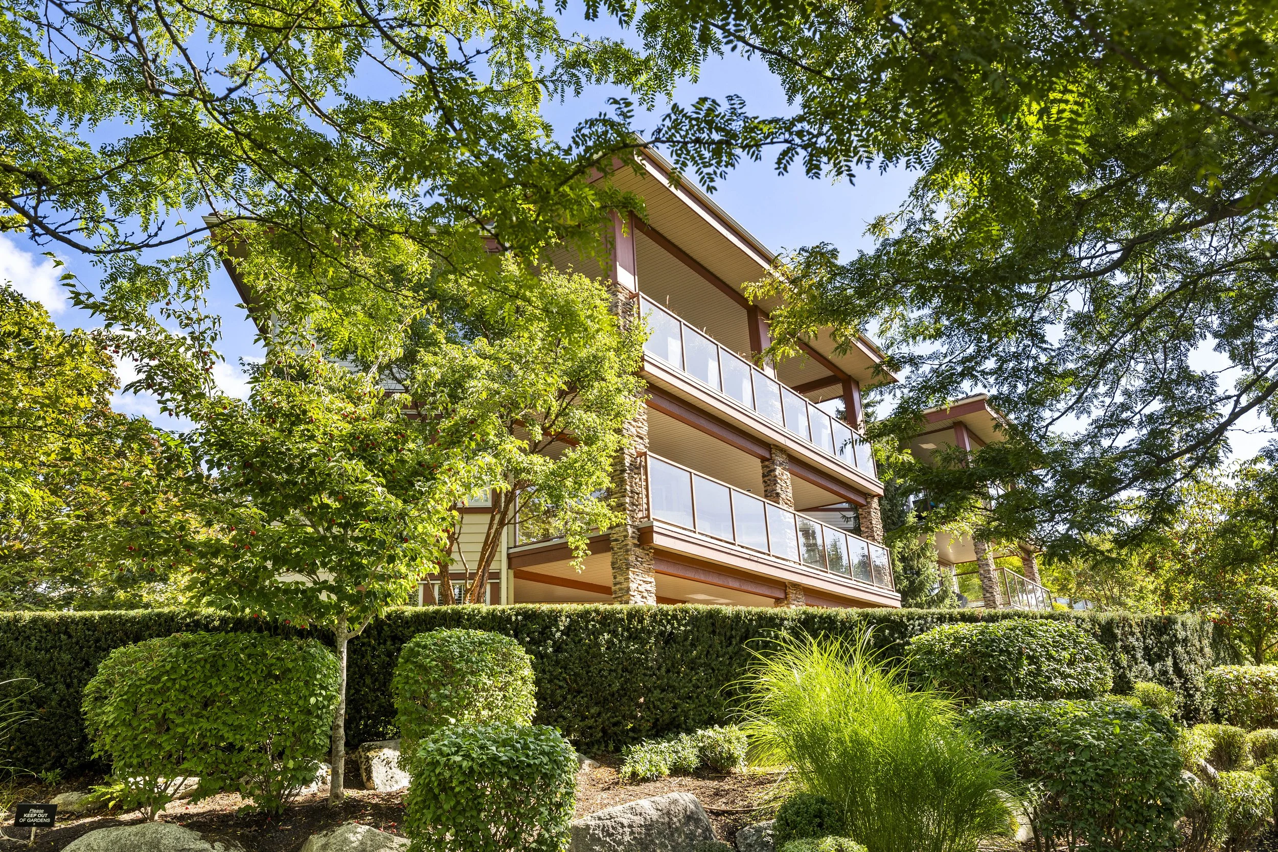 205 Tucker McClean 111 3355 Rosemary Heights Drive Surrey27.jpg