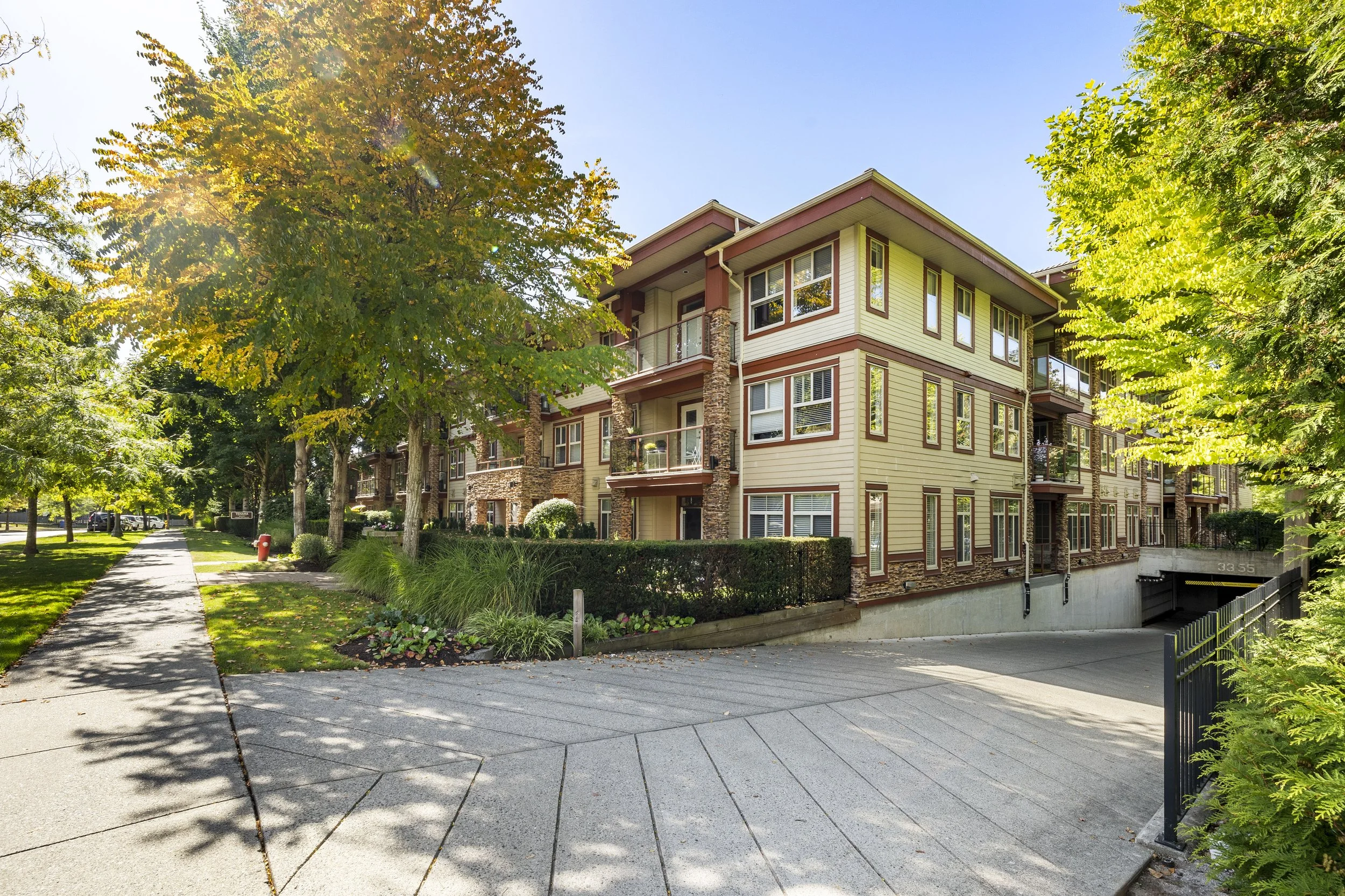 205 Tucker McClean 111 3355 Rosemary Heights Drive Surrey32.jpg