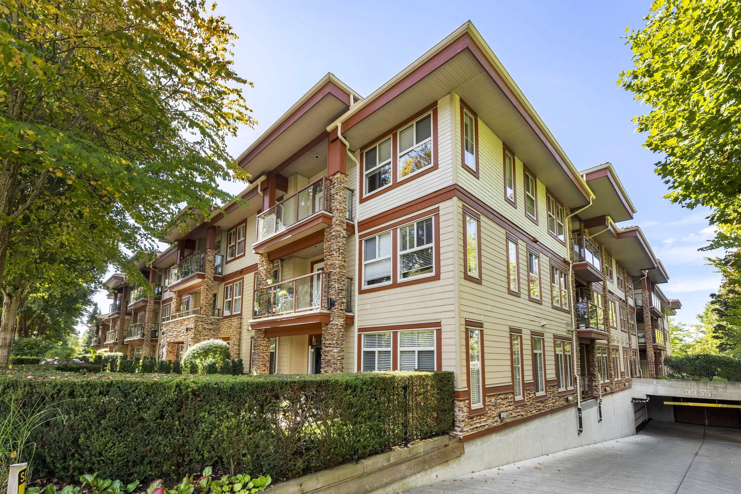 205 Tucker McClean 111 3355 Rosemary Heights Drive Surrey33.jpg