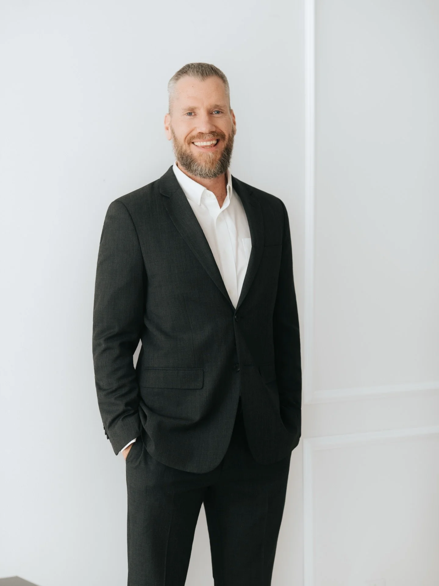 The big announcement we&rsquo;ve been teasing&hellip; it&rsquo;s finally here 🎉

We&rsquo;re so excited to officially welcome Tucker McClean  to the Carlsen Real Estate Group team! 

With nearly two decades of experience in real estate, Tucker bring