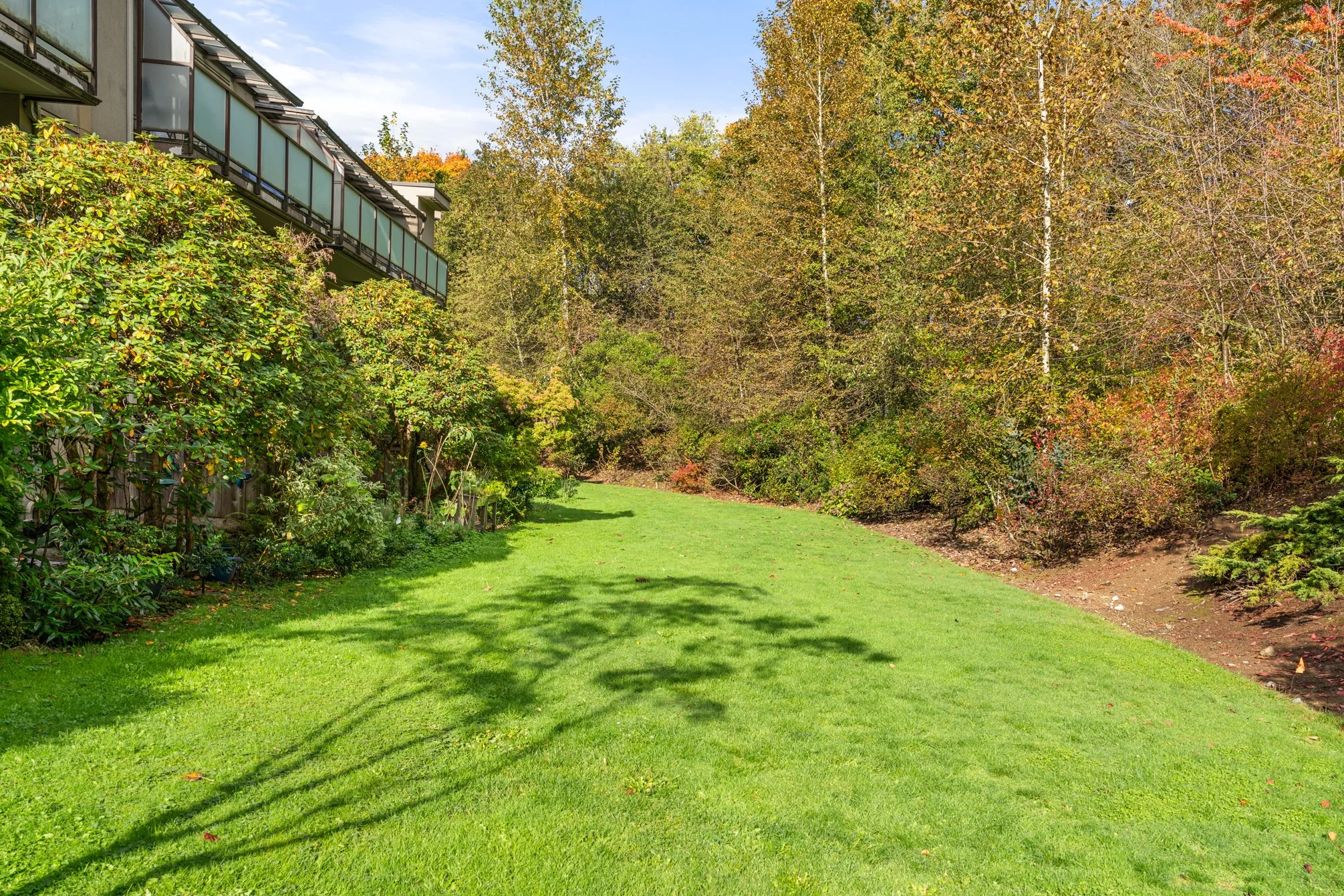 215 4373 Halifax Street Burnaby 25.jpg