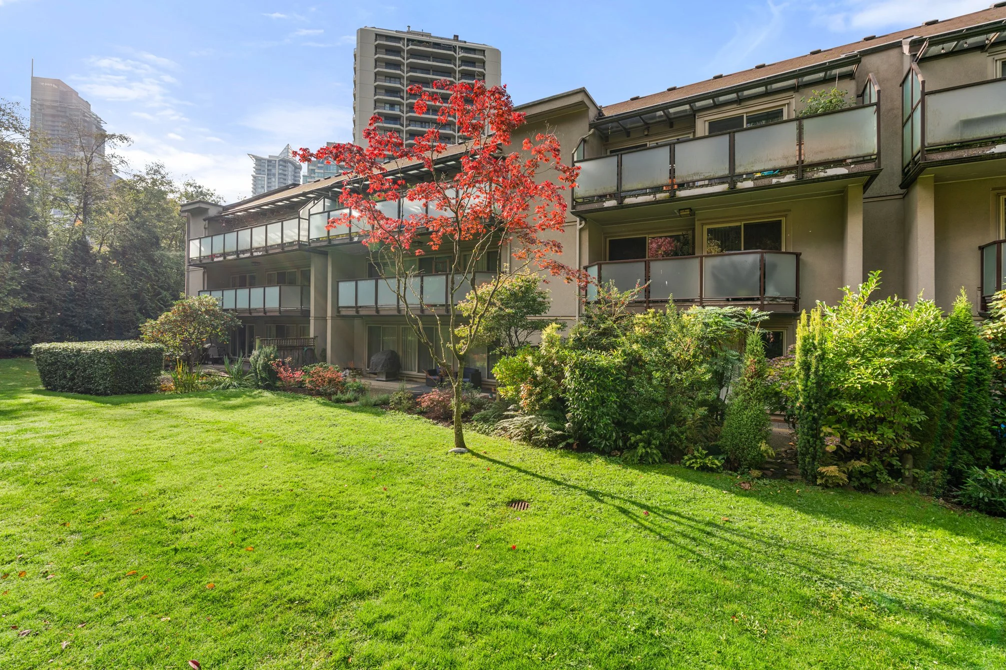 215 4373 Halifax Street Burnaby 27.jpg