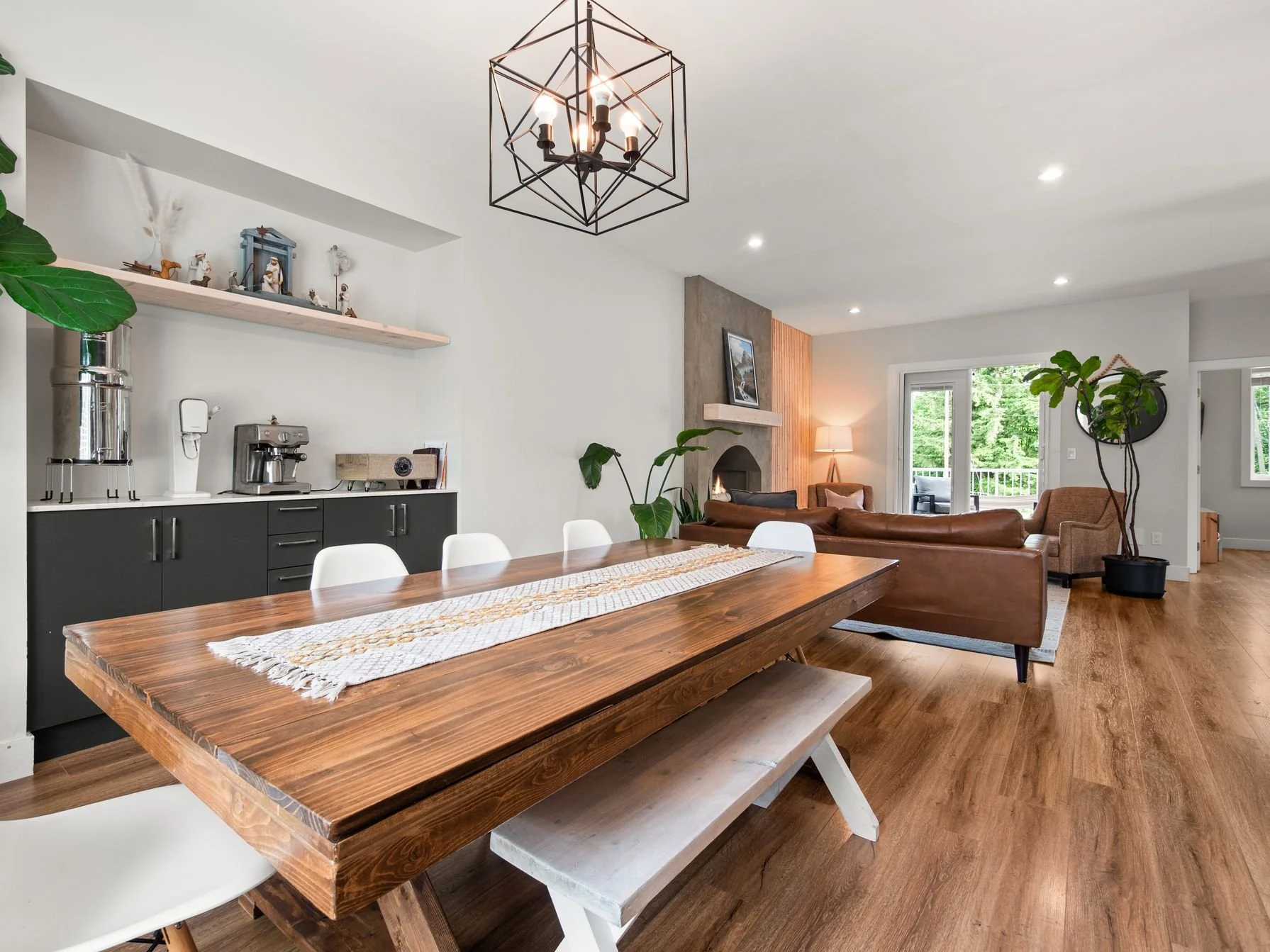 20 4295 Old Clayburn Rd Abbotsford011.jpg