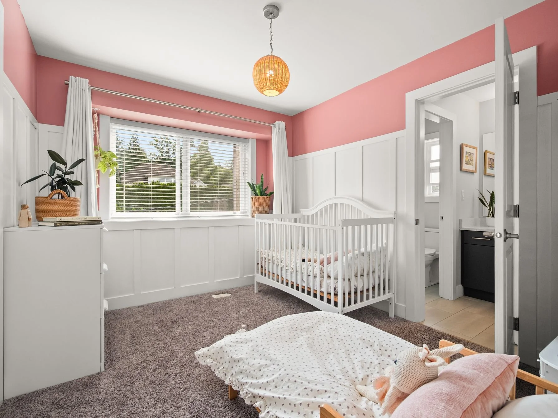 20 4295 Old Clayburn Rd Abbotsford018.jpg