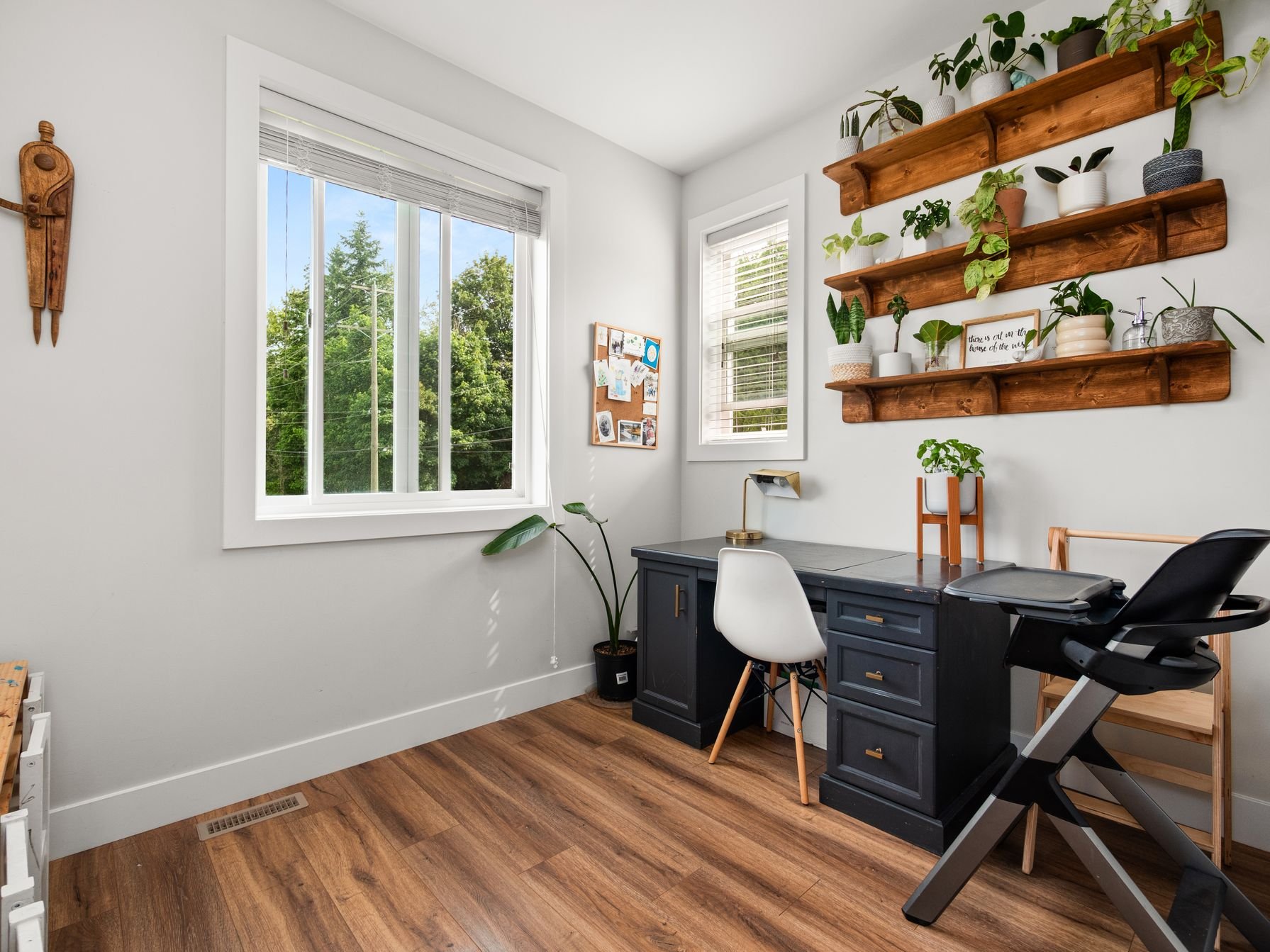 20 4295 Old Clayburn Rd Abbotsford024.jpg