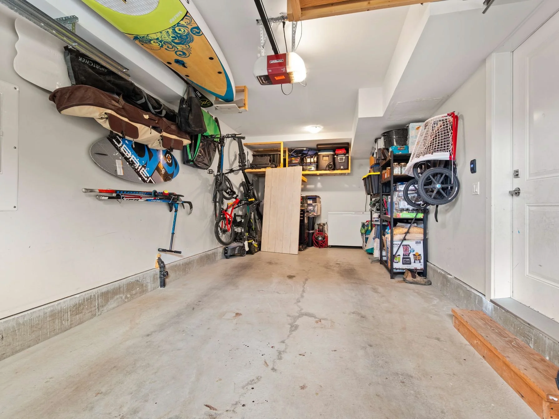 20 4295 Old Clayburn Rd Abbotsford029.jpg