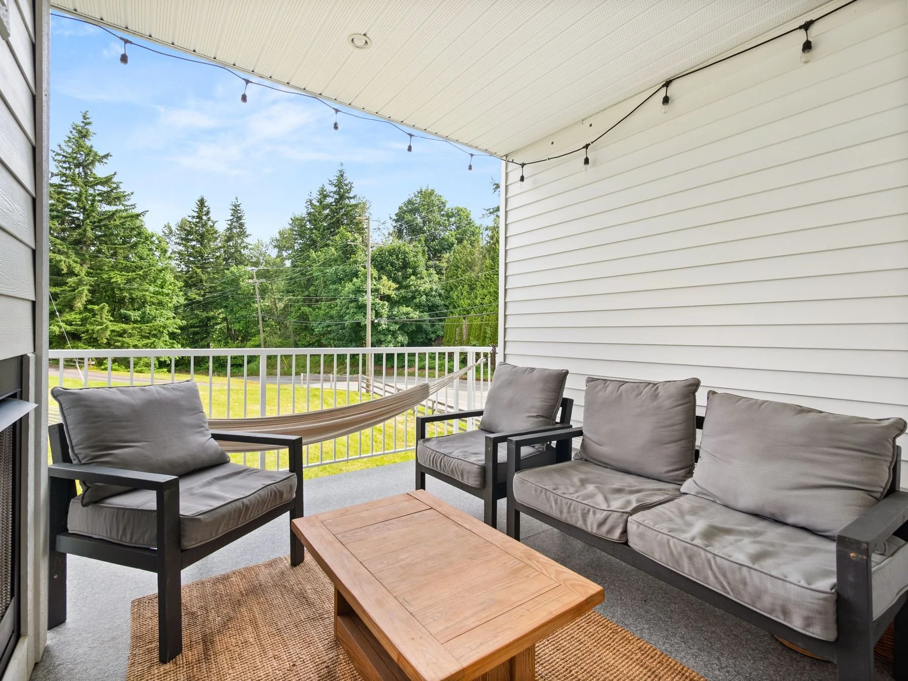 20 4295 Old Clayburn Rd Abbotsford031.jpg