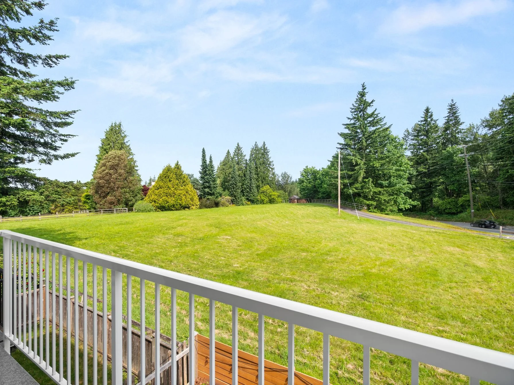 20 4295 Old Clayburn Rd Abbotsford033.jpg