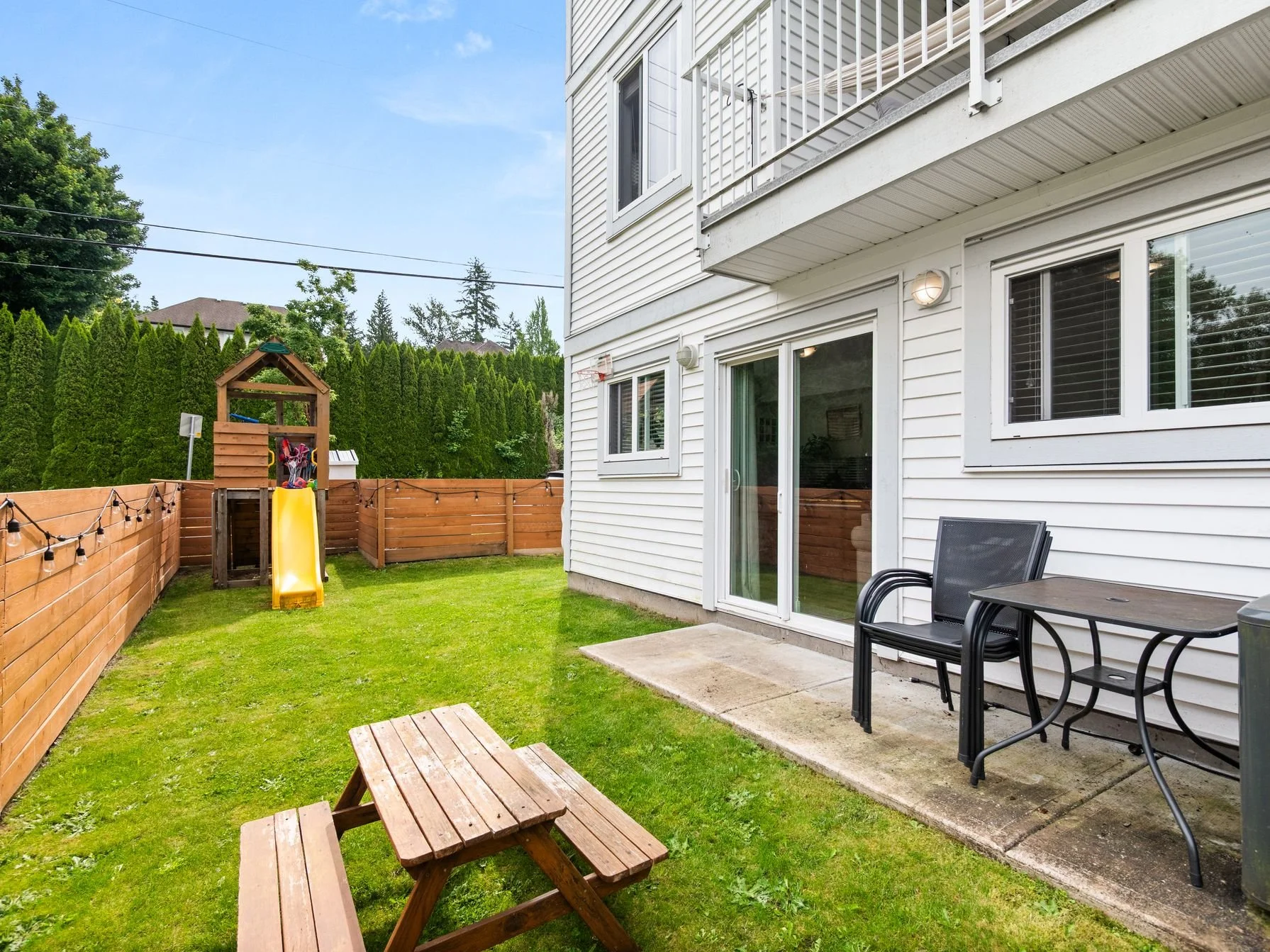 20 4295 Old Clayburn Rd Abbotsford037.jpg