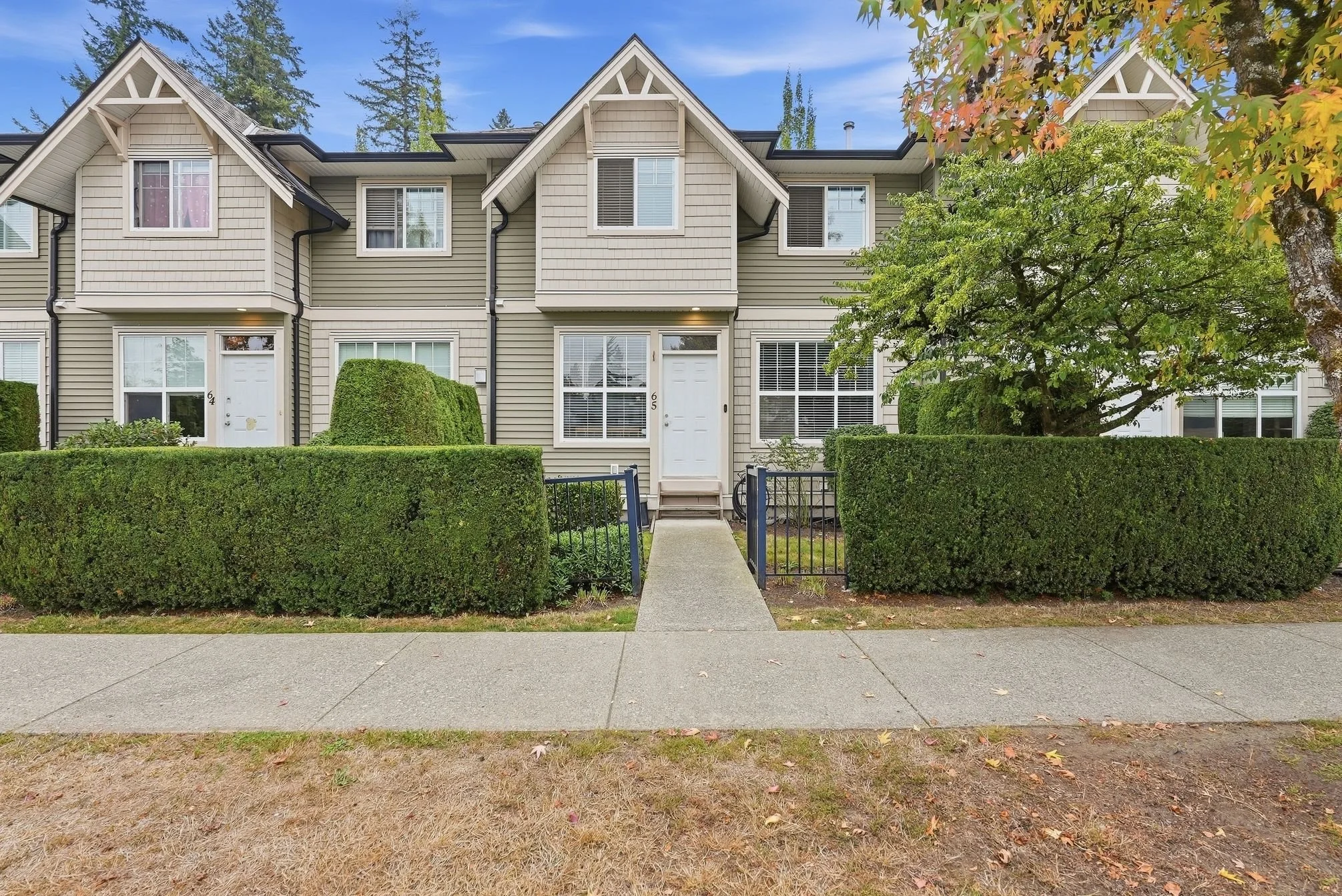 11720_Cottonwood_Dr_Maple_Ridge_001.jpg